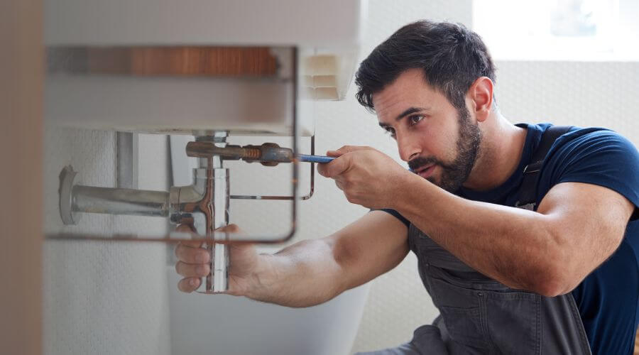 Sink faucet installation in Hope, NM